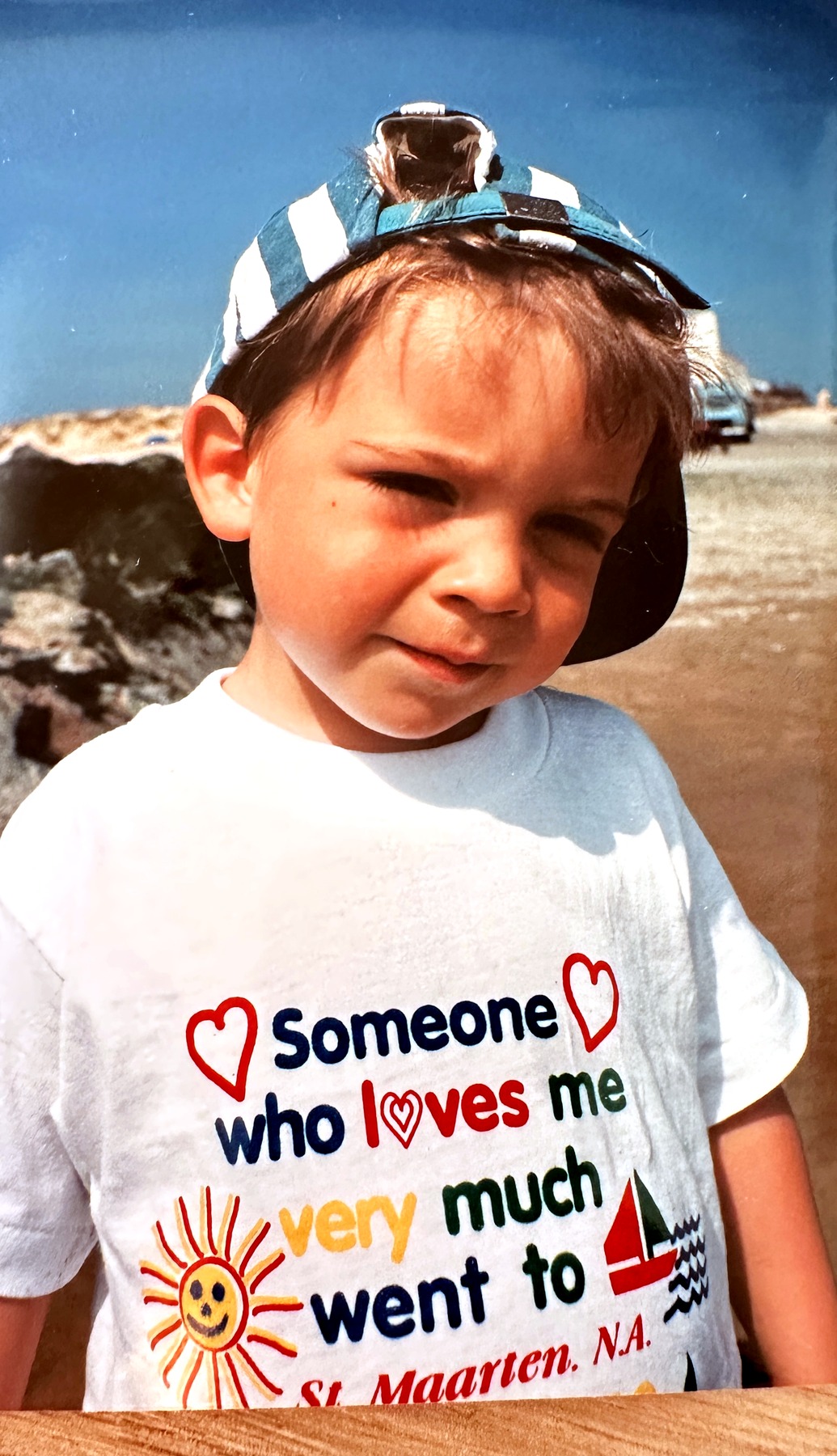 Young Hugo Beaumont as a kid on a beach trip, years before he ever touched a kite